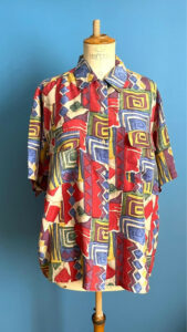 vintage signature Chemisette chemise en soie 90s à motifs colorés